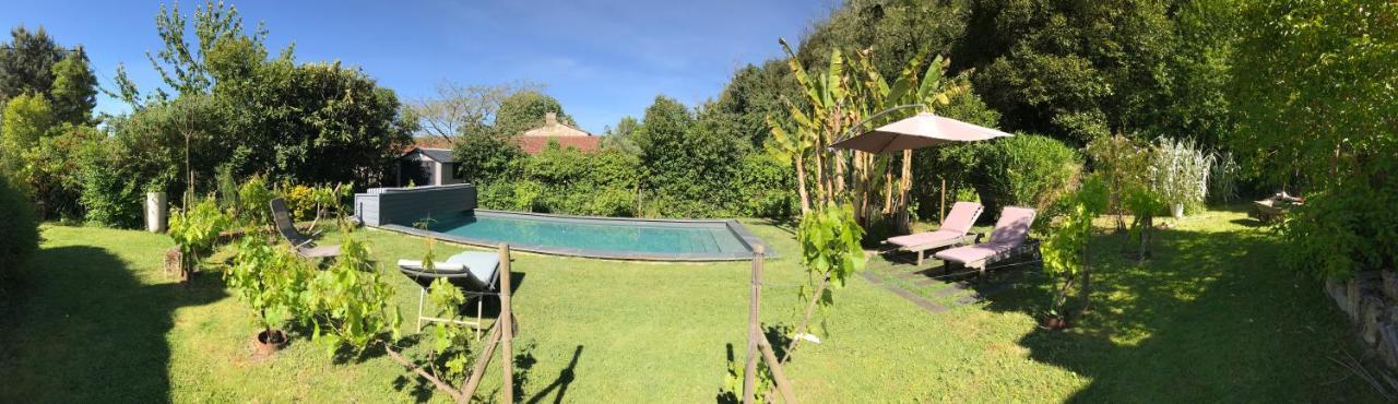 Le Pain De Lune Gite Et Chambre D'Hotes Avec Piscine Bourg-sur-Gironde Dış mekan fotoğraf