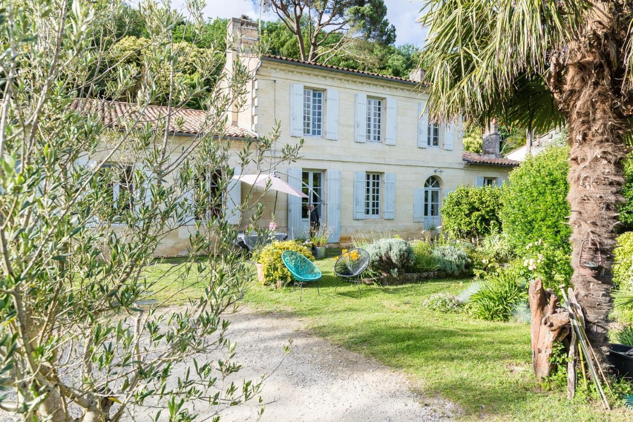 Le Pain De Lune Gite Et Chambre D'Hotes Avec Piscine Bourg-sur-Gironde Dış mekan fotoğraf